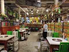 大堂-钢管厂歆瑞源油卤串串香(春熙路太古里店)