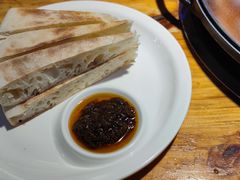 地锅馍-小小河边鱼(天润城店)