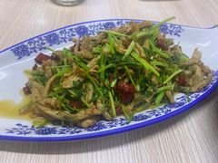 鱼香肉丝-夕阳红小吃(中街大悦城店)