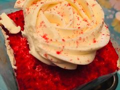 -红宝石·鲜奶小方·海派西点房(南丹店)