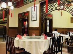 -梅龙镇酒家(南京西路总店)