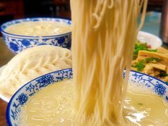 -雪琴面馆富安特色鱼汤面(城中花园店)