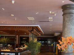 -八府香鸭·啫啫煲(华山路店)