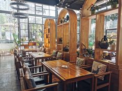 -桉树林A coffee 森林餐厅(三圣乡店)