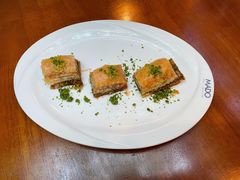 开心果芭啦哇-MADO冰淇淋咖啡馆(淘金店)