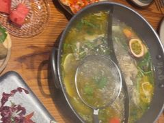 -野山舂·贵州现舂酸汤牛肉(东山店)