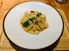 -POKEE VIA&Brunch·维娅(重庆来福士店)