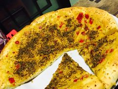 隔壁店的蒜蓉烤馕-清真·马峰烤肉(小学习北巷店)