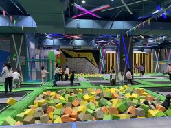 -反弹蹦床公园·亲子乐园·团建·派对(尚品奥莱店)