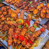 一家藏匿在十八梯对面石灰市得鲜烧烤店