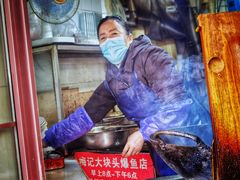 -梅记大块头爆鱼店(乍浦路店)