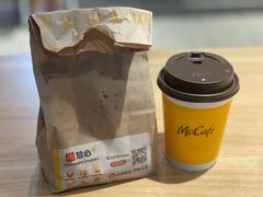 -麦当劳(深圳北站B2检票口楼上)