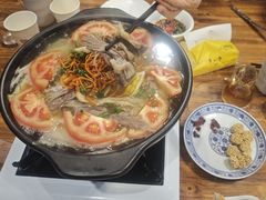 -乡土特色.冷锅鱼.牦牛肉汤锅