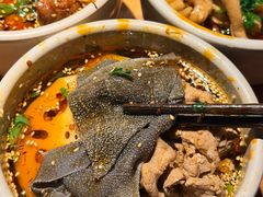 -城墙拐拐火锅(三峡广场黑金冠店)