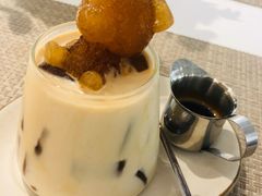-露露家咖啡店