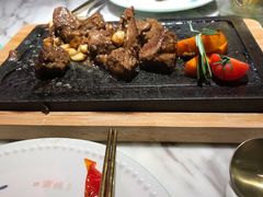 田园澳洲骰子牛肉-蜜桃花开·中西融合菜E&W(南长街店)