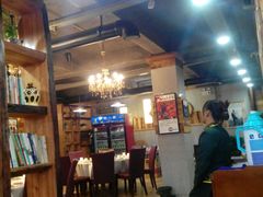 -独一佳老胡湘菜馆(矿山路店)