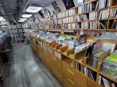 -Rock Gallery Record Co. Ltd.