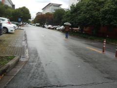 -张江药谷大厦-停车场