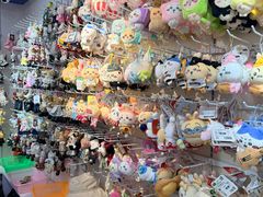 -义乌小商品批发市场(中国小商品城·篁园服装市场店)