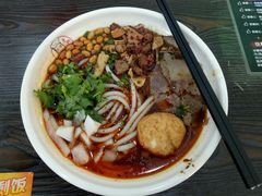 -覃肥叔桂林米粉(粮道街店)