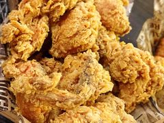 -BHC炸鸡(明洞总店)