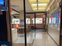 -阿瓦山寨·湘菜现炒·剁椒鱼头王(咸阳总店)