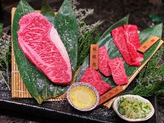 精选澳洲和牛纽约客牛排-老乾杯和牛烧肉(王府中环店)