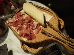 -恰餐厅及酒吧 CHAR Bar & Grill (北京丽都皇冠假日店)