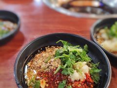 油碟-牛华八婆麻辣烫(起源店)