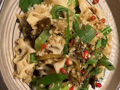 -云海肴·汽锅鸡·云南菜(天山百盛优客店)