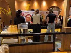 -呷哺呷哺(万达新世界店)