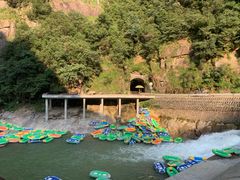 -雅鲁激流探险漂流