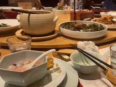 -荷风细雨·中国茶宴(世纪大道店)