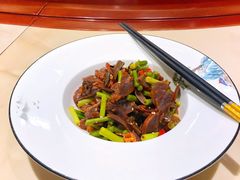 -聚宾楼·烤鸭·家宴(科技三路店)