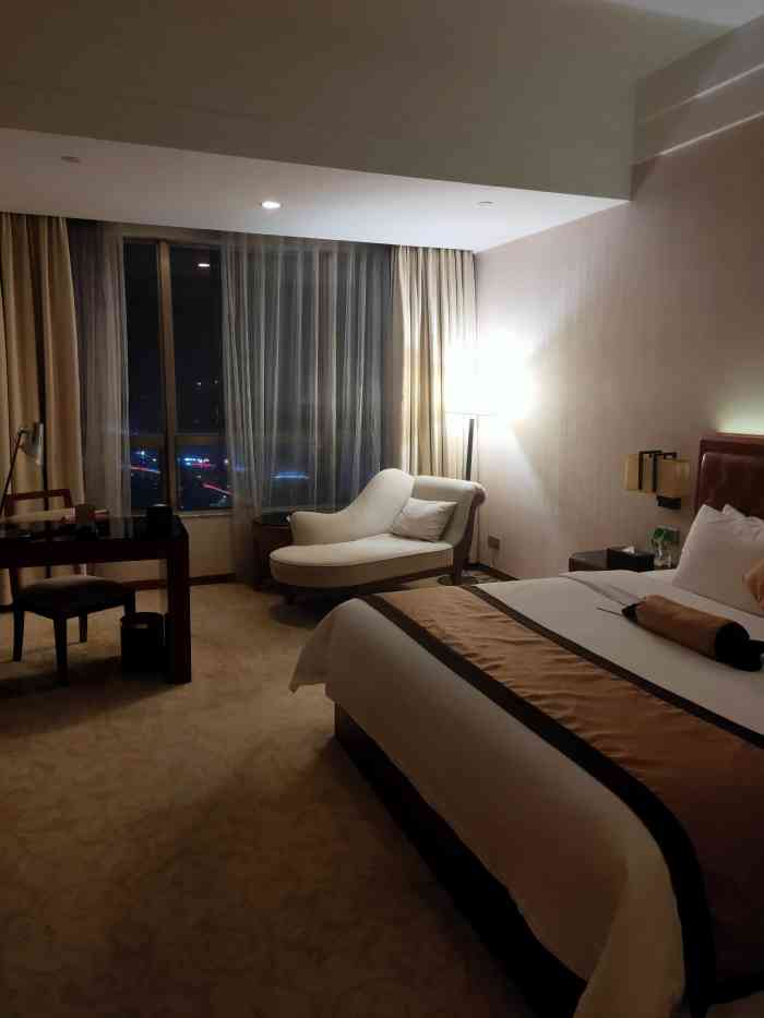 东莞常平逸豪国际大酒店-"今天6.1儿童节过来的,小孩子都有小风扇.