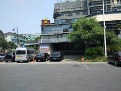 -吴山花鸟城-停车场