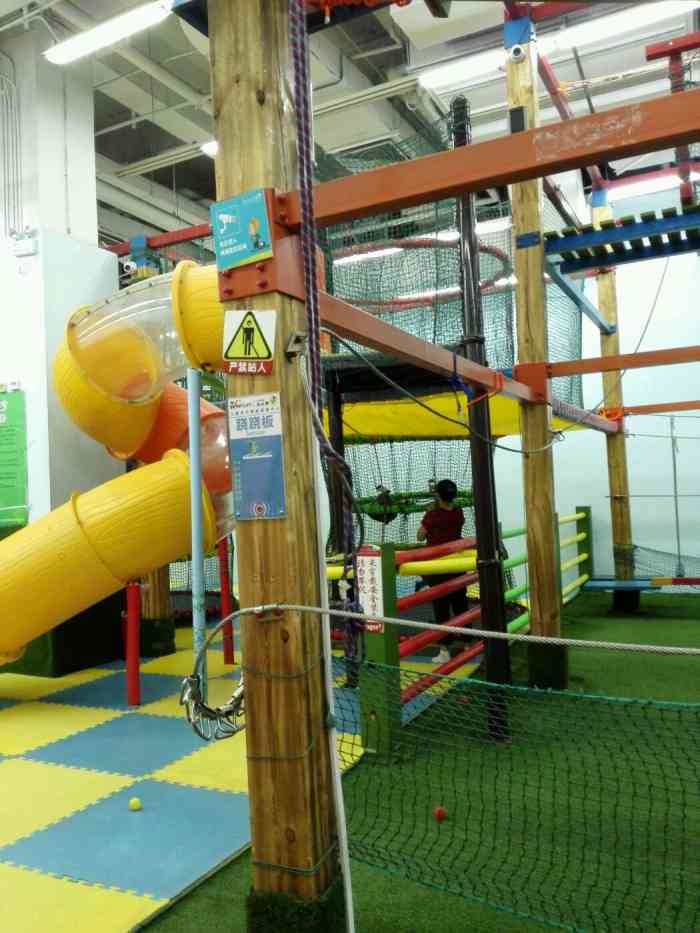 乐仕堡儿童多元智能拓展中心(三里屯屯三里店)-"藏在商场的角落里