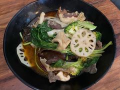 -万记麻辣烫国展总店