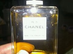-CHANEL(恒隆广场店)