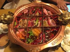 -江湖餐厅–重庆九宫格老火锅