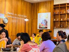 大堂-胡须佬鸡煲四季火锅店(石厦西村直营店)