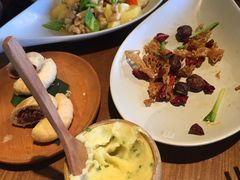 -云海肴·汽锅鸡·云南菜(天山百盛优客店)