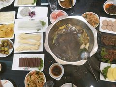 -红菇坊鲜汤火锅(北站店)