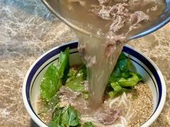 -云阿蛮云南生烫牛肉米线(奉贤路店)