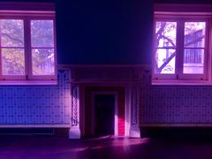 -Nathalie Djurberg与Hans Berg“牛皮纸包裹的月亮”-Prada荣宅当季展览