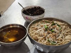 -正宗杨记普洱酸醋米线(总店)