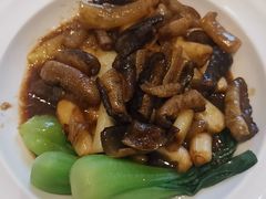 -赶海部落海鲜城(海阳路店)