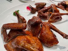脆皮烧乳鸽-御宝轩(益丰·外滩源店)