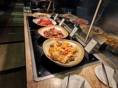 -大中华希尔顿酒店-念自助餐·嗨啤·小龙虾